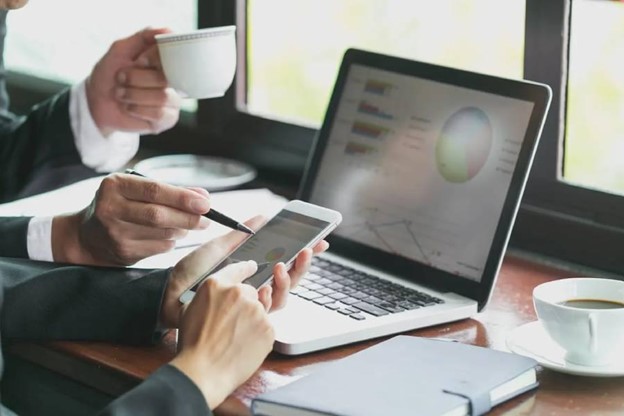 انواع ارتباط سازمانی؛ روشهای ارتقا ارتباطات سازمانی 11 روشهای مؤثر برای تقویت ارتباط سازمانی